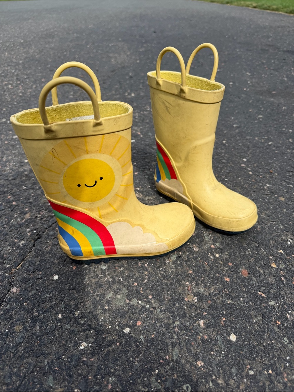Cat & Jack Yellow Kids Rain Boots with Sun & Rainbow
